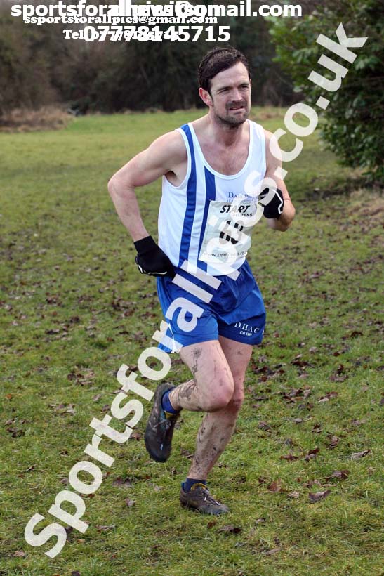 Mens 35 to 64s, 2018 North Eastern Masters, Darlington. Photo: David T. Hewitson/Sports for All Pics